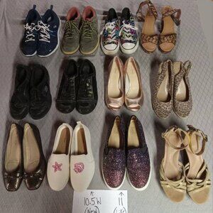 12 Pairs of Womens Shoes Size 10